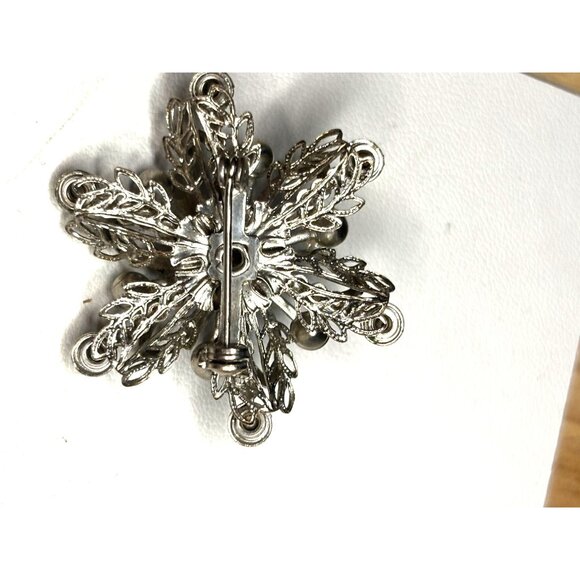 Vintage Snowflake Brooch With Blue Rhinestones & Silver Filigree Design In Gift - Picture 7 of 8